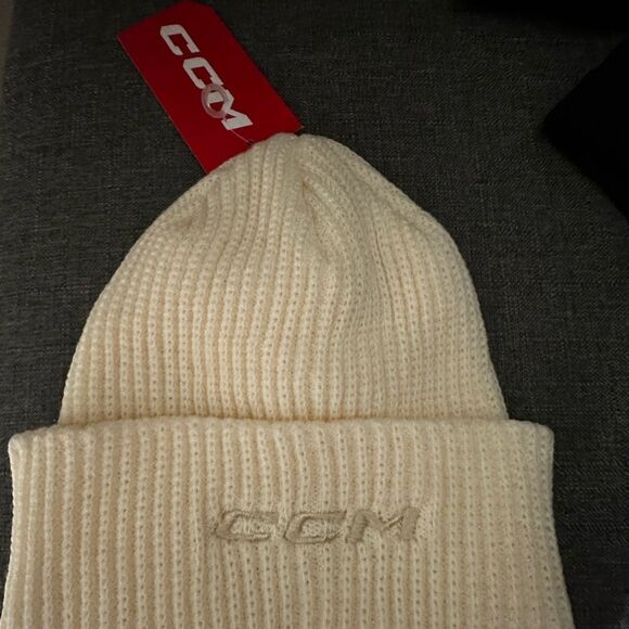 Chicago Cream Knit Beanie - Picture 2 of 4